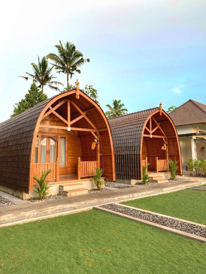 Besakih Homestay & Villa Екстер'єр фото